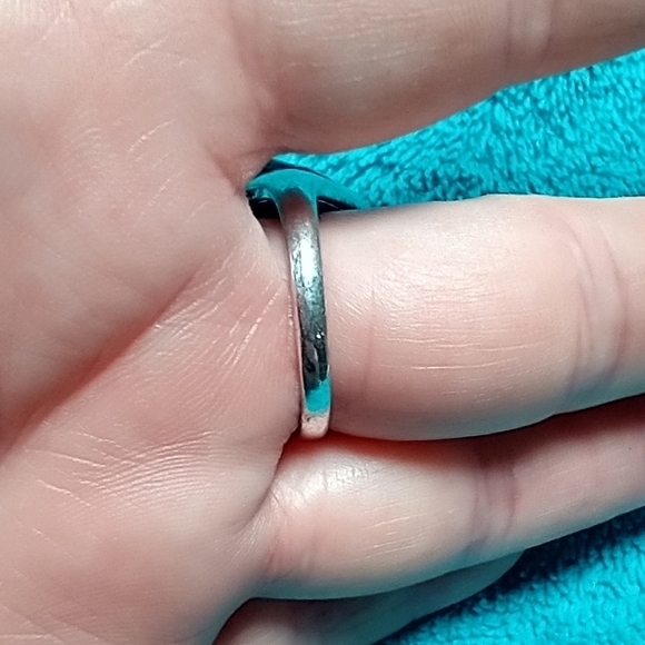 Silvertone faux turquoise blue howlite leaf large intricate decorative ring - Picture 5 of 5